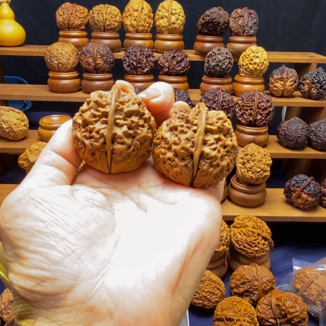 向***南吊坠文玩核桃毒液42