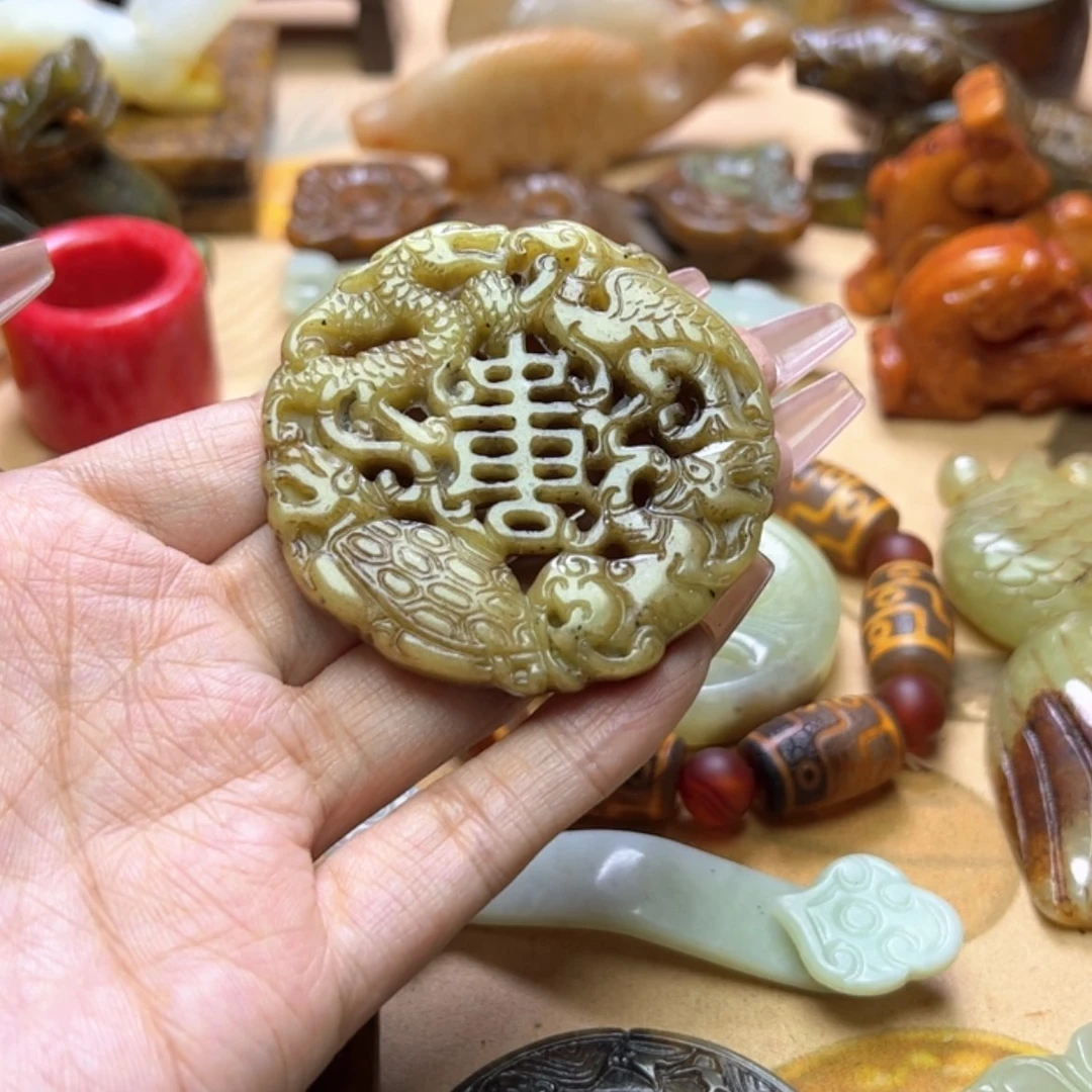 【闪购商品】蛇纹石玉颈饰未镶嵌