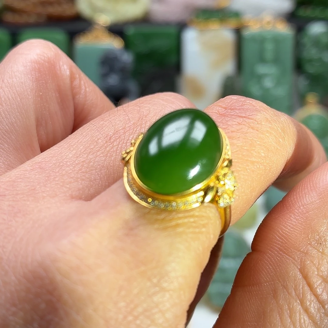 和田玉18K金镶嵌颈饰