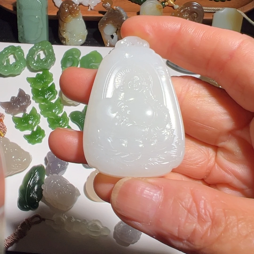 和田玉未镶嵌颈饰