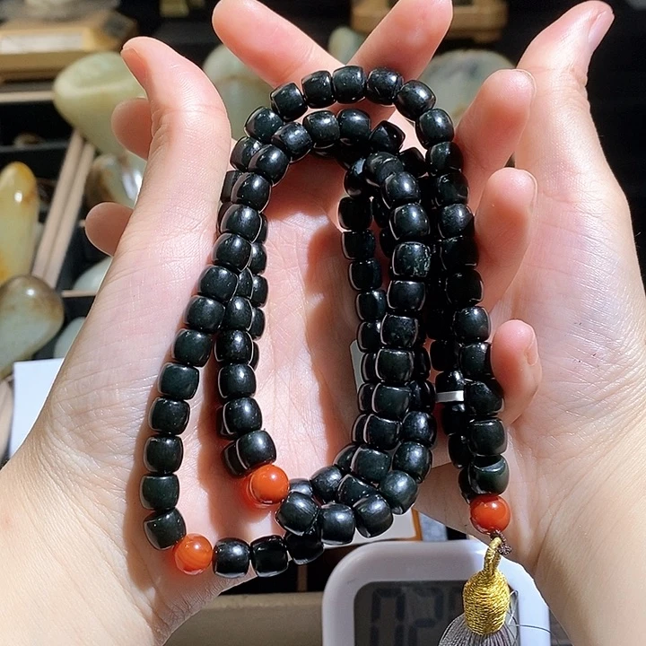 和田玉未镶嵌颈饰千***A