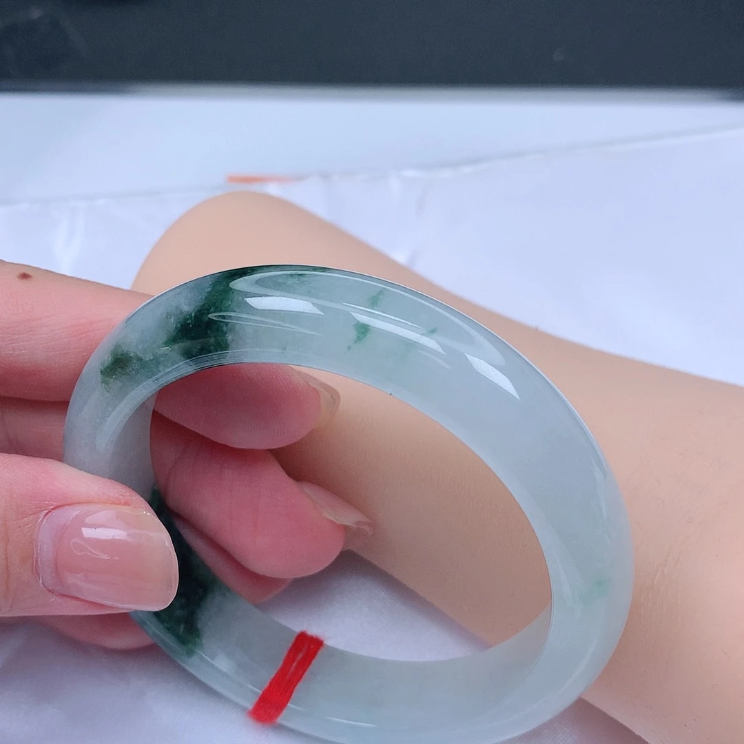 【闪购商品】未镶嵌手镯翡翠，56.5