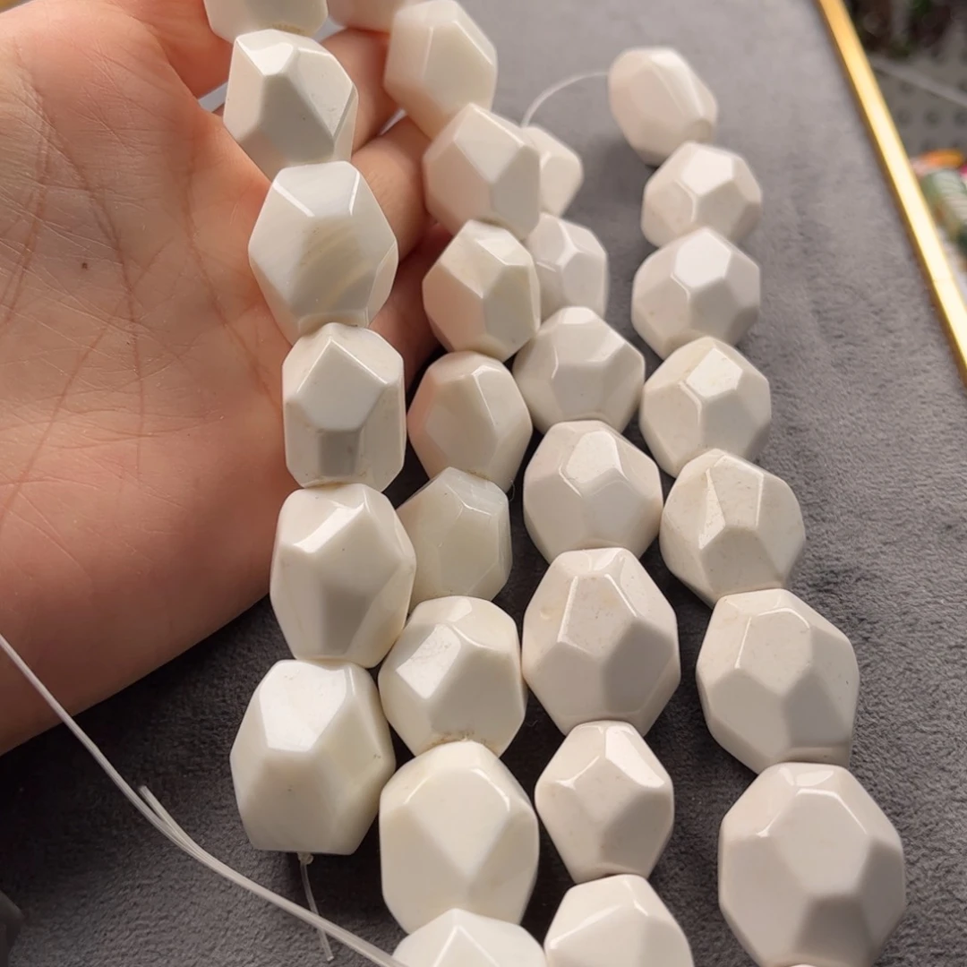 石英质玉珠宝奇石未镶嵌图