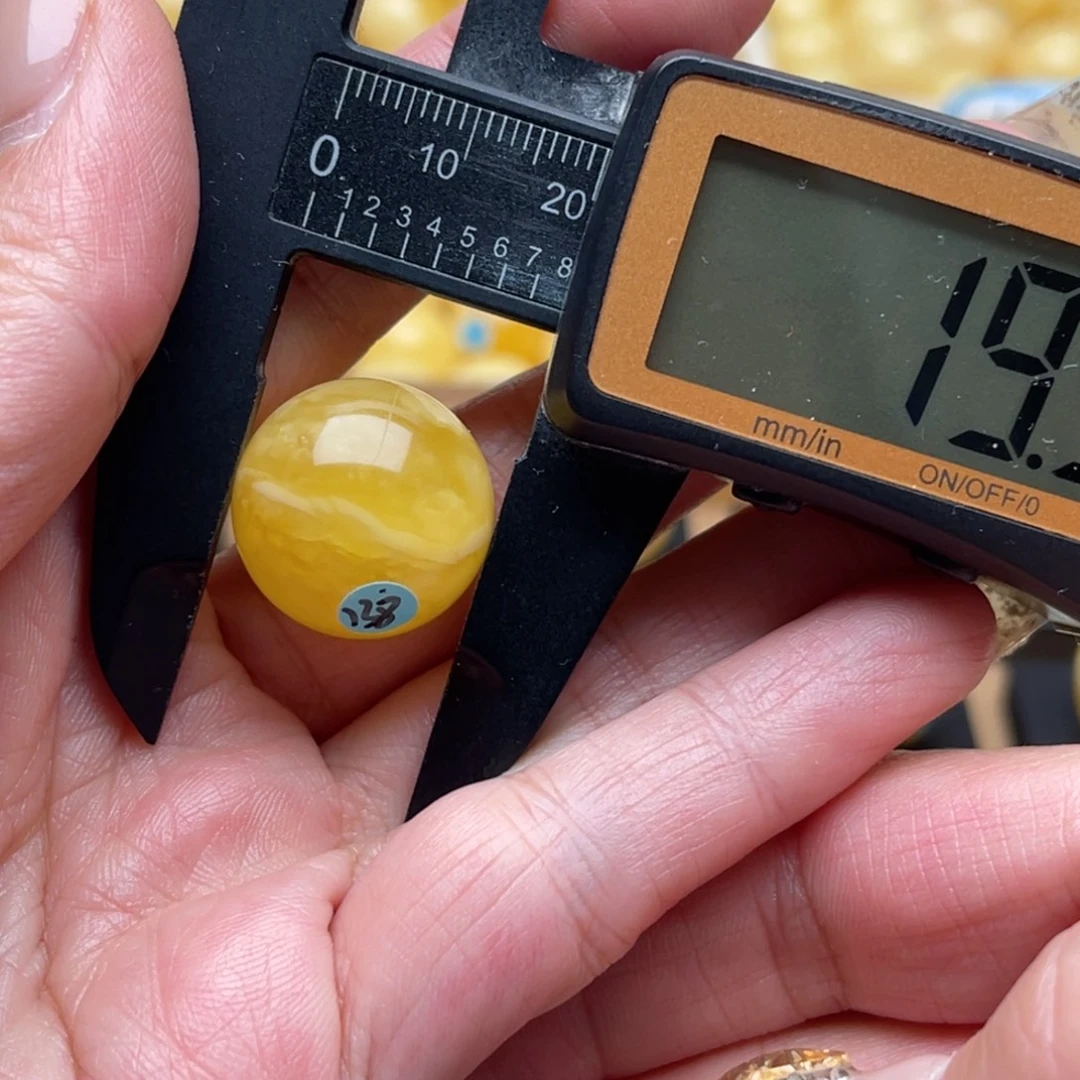 琥珀未镶嵌裸石蜜蜡圆珠