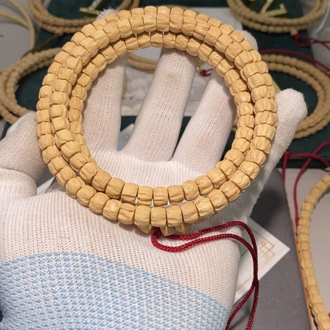 柏香籽/百香籽吊坠阿*！