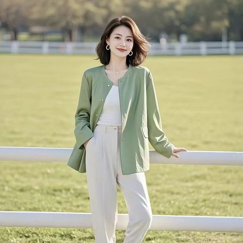 2025新款小个子开春超好看气质慵懒风百搭休闲绿色夹克薄款外套女
