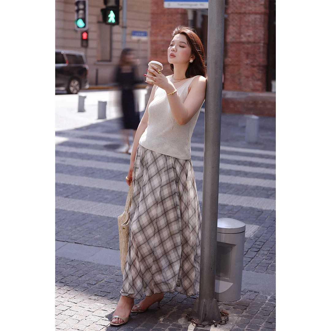 PLUSMALL 甜心洛可 平腰垂顺斜裁灵动感格纹长半裙PLUS2505058