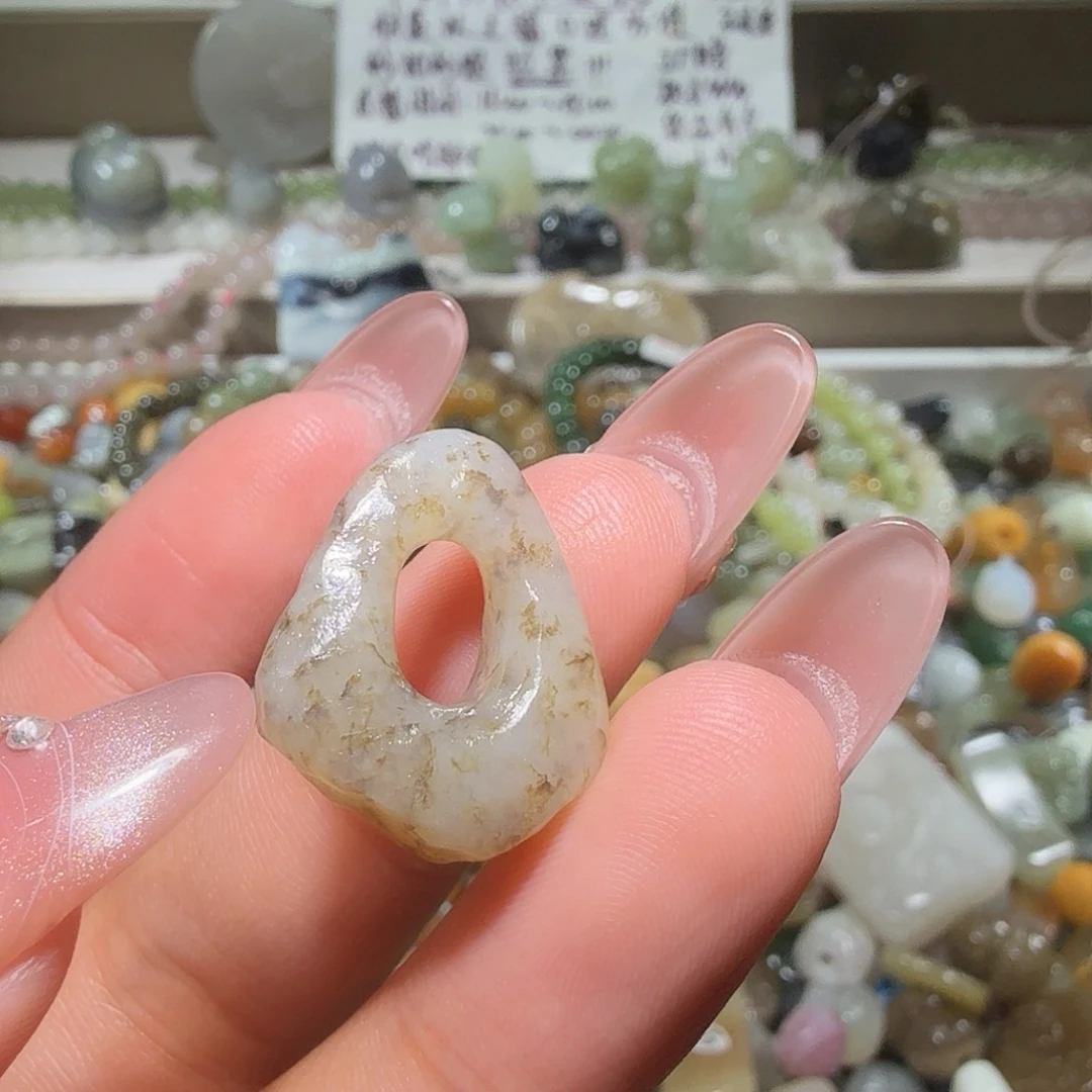 和田玉未镶嵌珠宝奇石