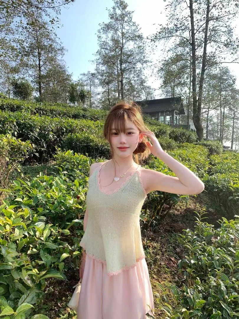 2025年夏季新款性感纯欲风针织吊带背心配宽松花边休闲裤两件套女