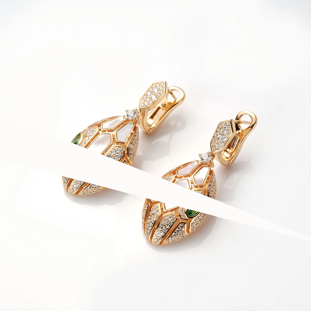 925银合成锆石耳饰 绿水滴满钻金色灵蛇耳环