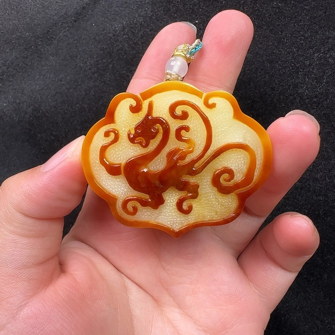 蜜蜡未镶嵌珠宝奇石