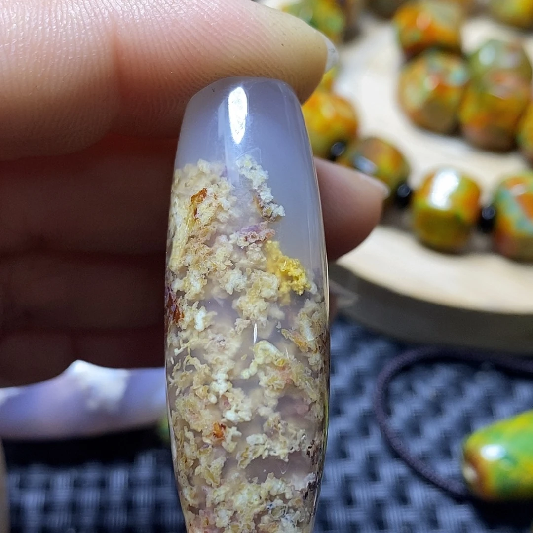 圆***馆玛瑙/玉髓未镶嵌颈饰