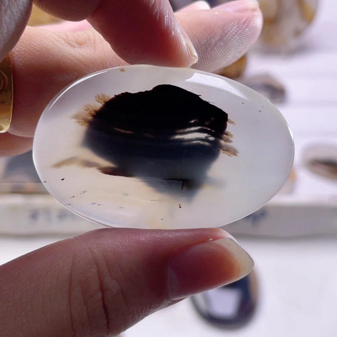 玛瑙/玉髓未镶嵌珠宝奇石