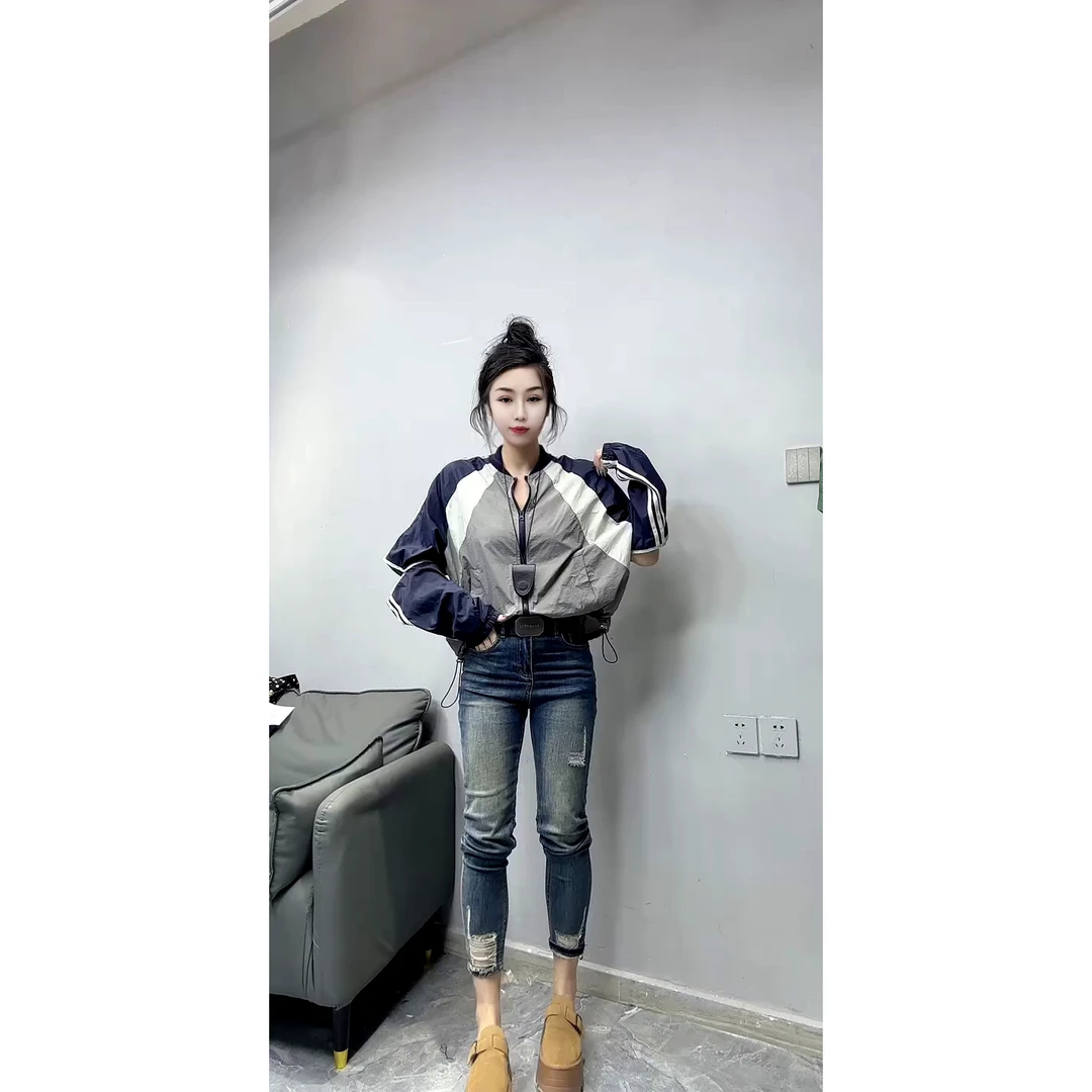 欧货时尚简约风拼色三道杠开口袖防晒圆领外套女款