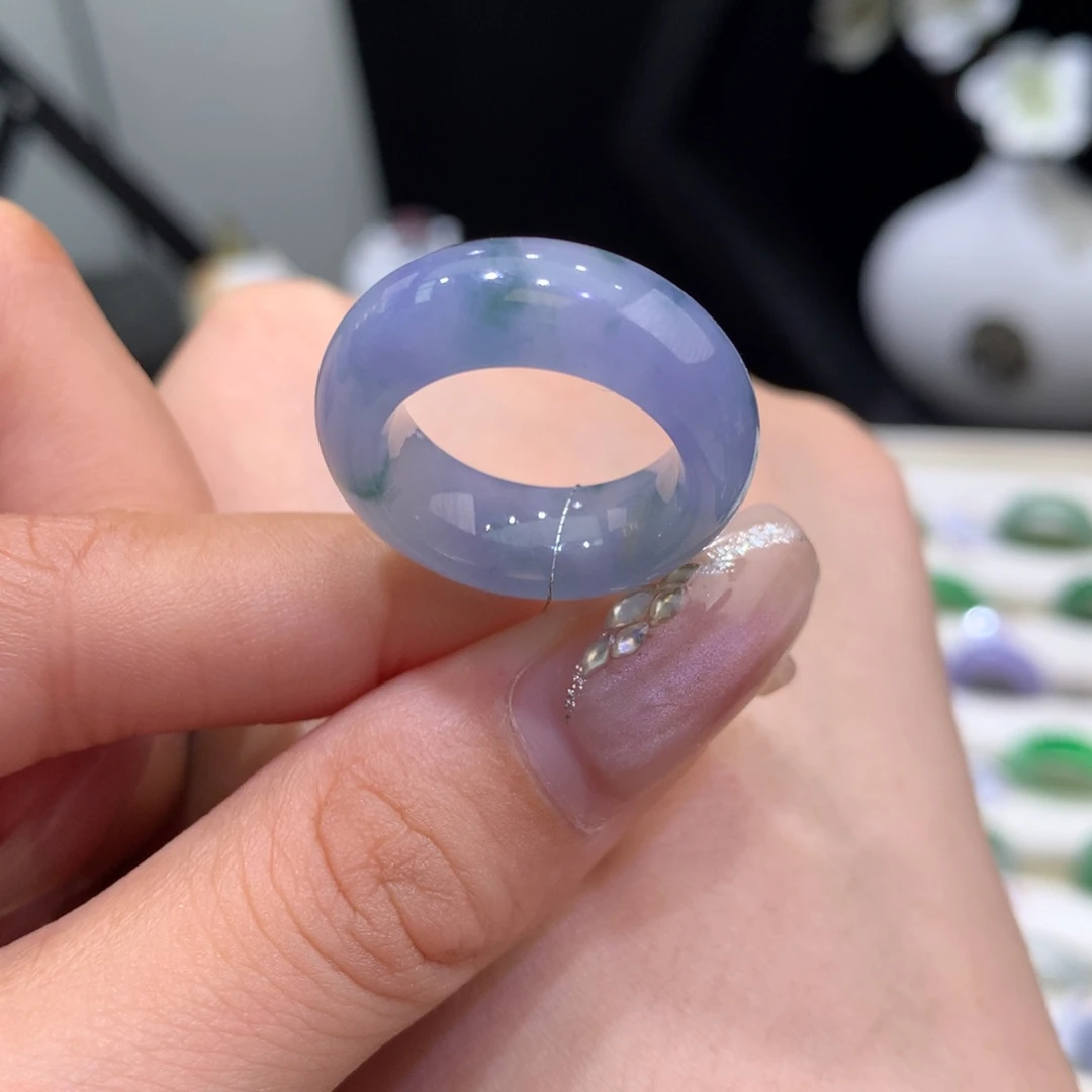 翡翠未镶嵌戒指翡翠