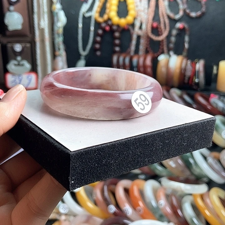 未镶嵌手镯石英质玉