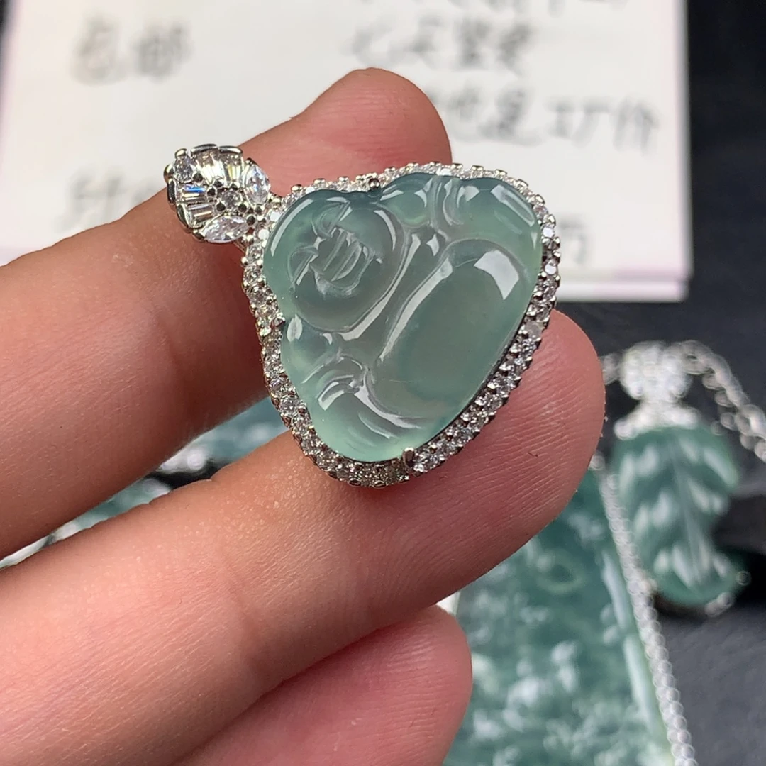颈饰未镶嵌翡翠佛公