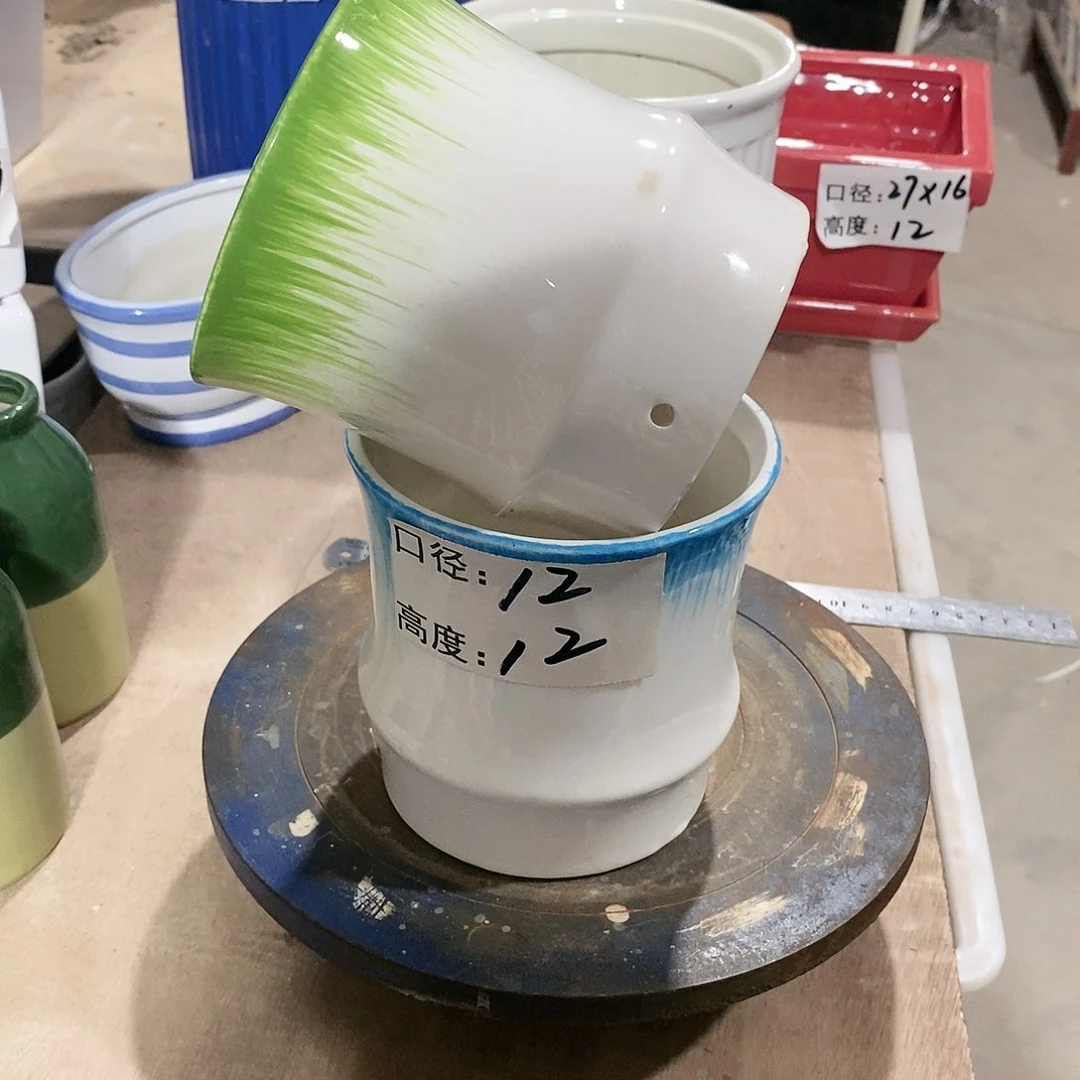 【闪购商品】微瑕花盆-024-2个无孔有旁孔