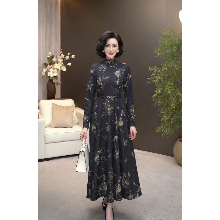 2025秋冬弹力梭织浮雕肌理感墨染印花艺术气息高雅连衣裙WF3330