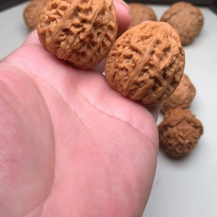 文玩核桃吊坠红锦鲤41