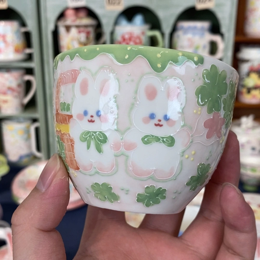 瓷片四叶草兔子手握杯