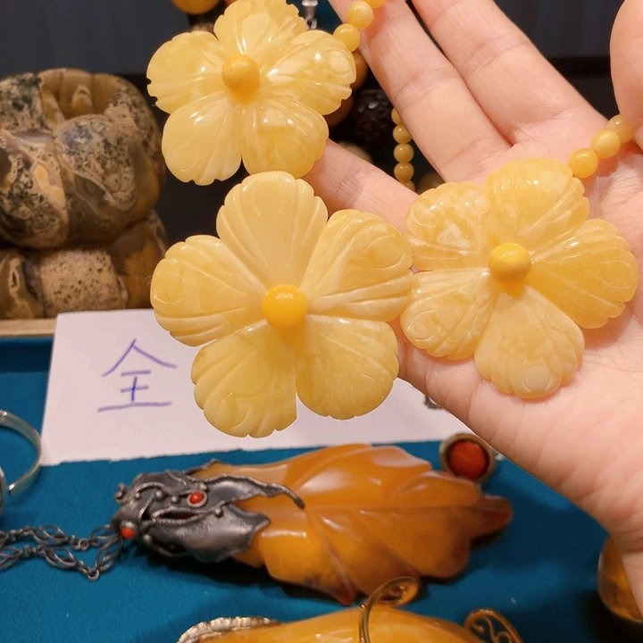 琥珀颈饰未镶嵌波兰设计款琥珀蜜蜡