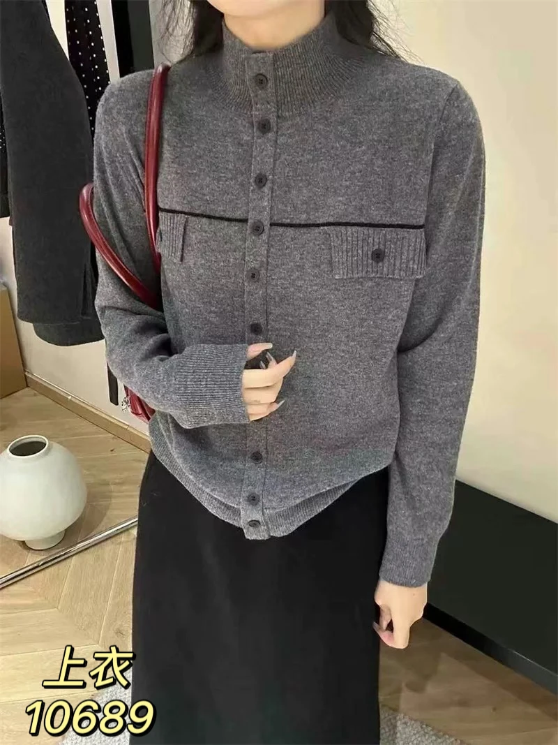 10689（部分无水洗唛，介意慎拍） SANFAN新款针织衫