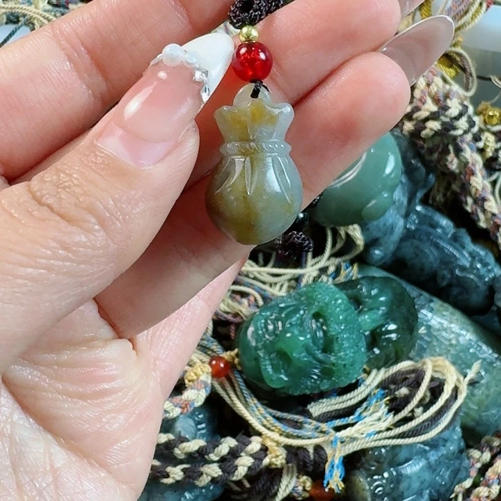 和田玉把件未镶嵌