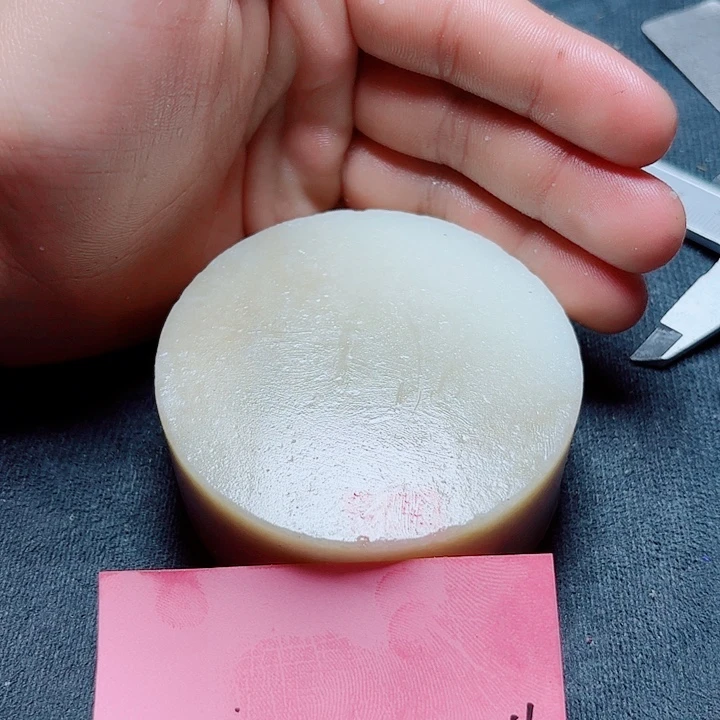 富***木未镶嵌和田玉（糖玉）珠宝奇石