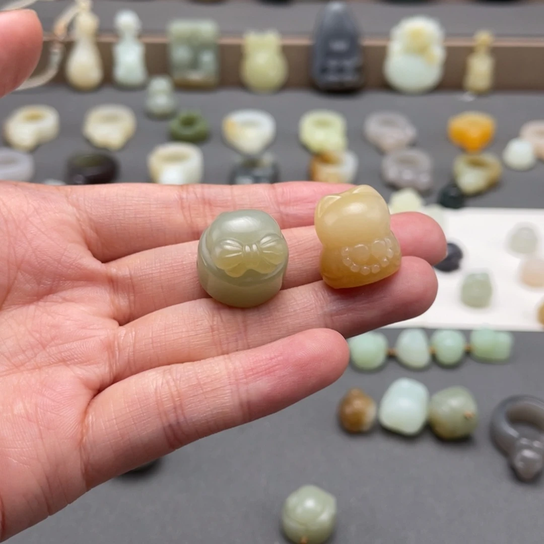 和田玉吊坠未镶嵌丘****丘