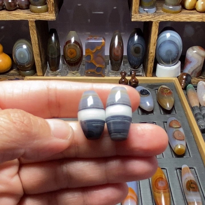 蜀***家玛瑙/玉髓未镶嵌珠宝半成品