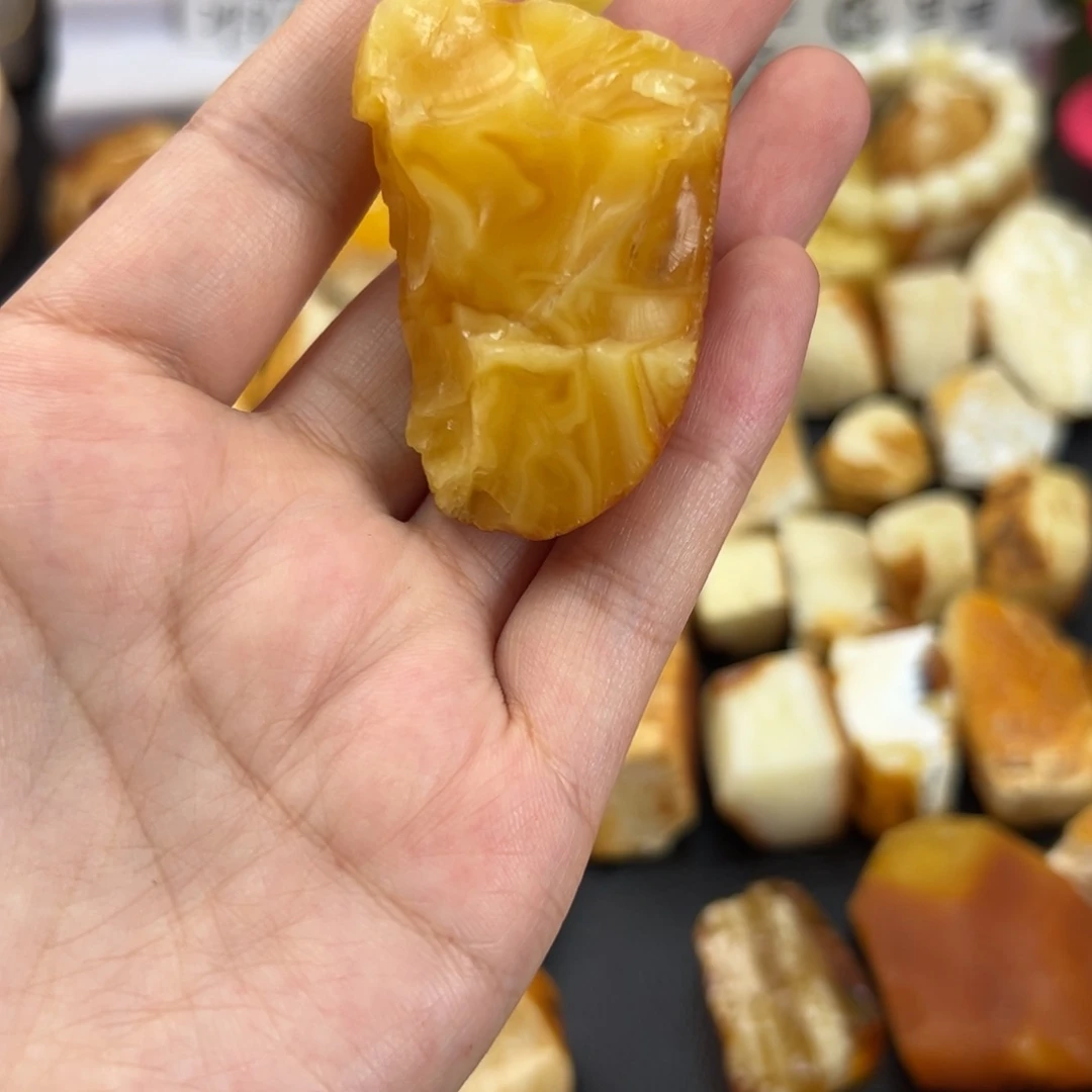 定制琥珀未镶嵌蜜蜡