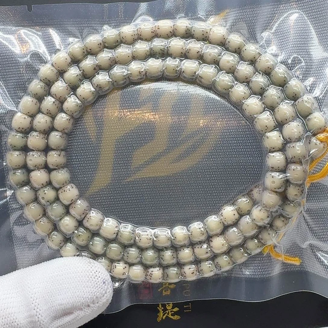 吊坠星月菩提12梵天糯冰大眼睛通体7左右桶108一物一图