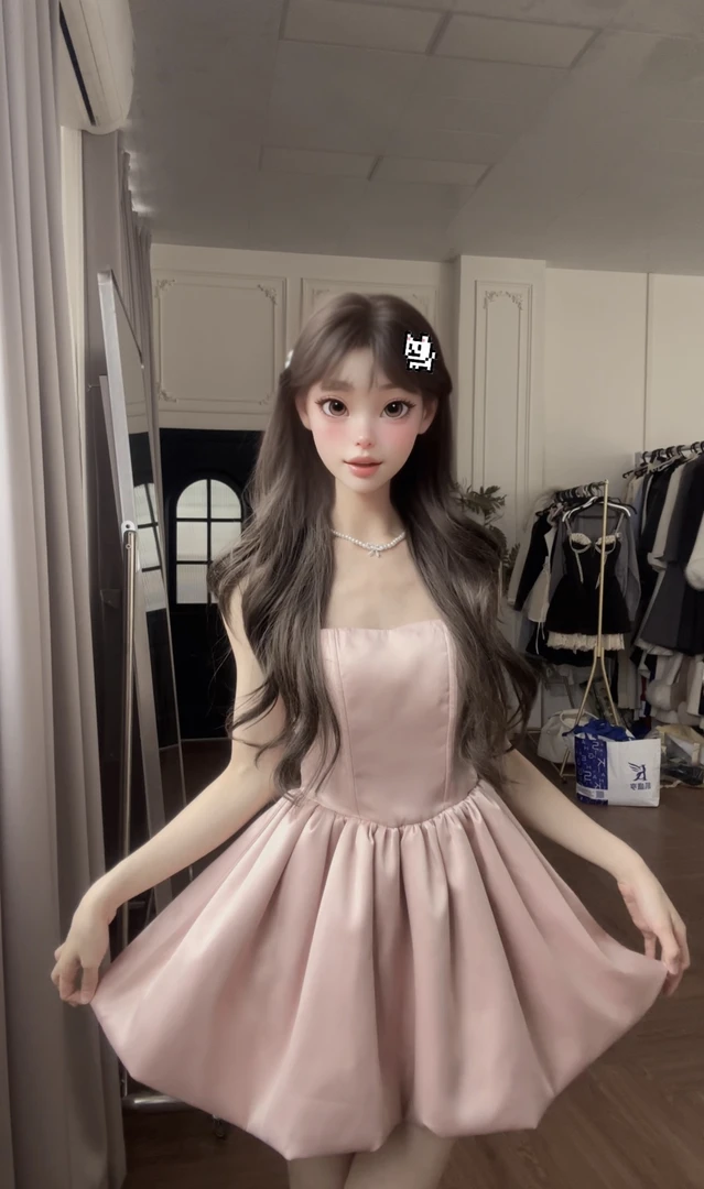 小小仟 天鹅露背爱心闪片收腰花苞甜美连衣裙