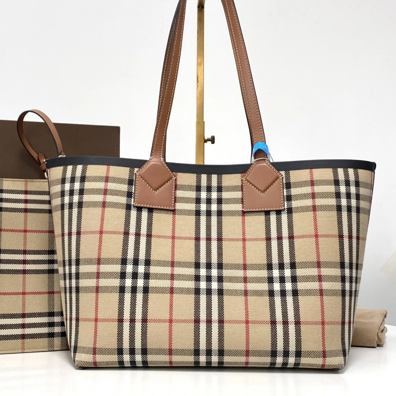 95新 BURBERRY/博柏利 唐唐专属 巴宝莉子母托特BJFB1598
