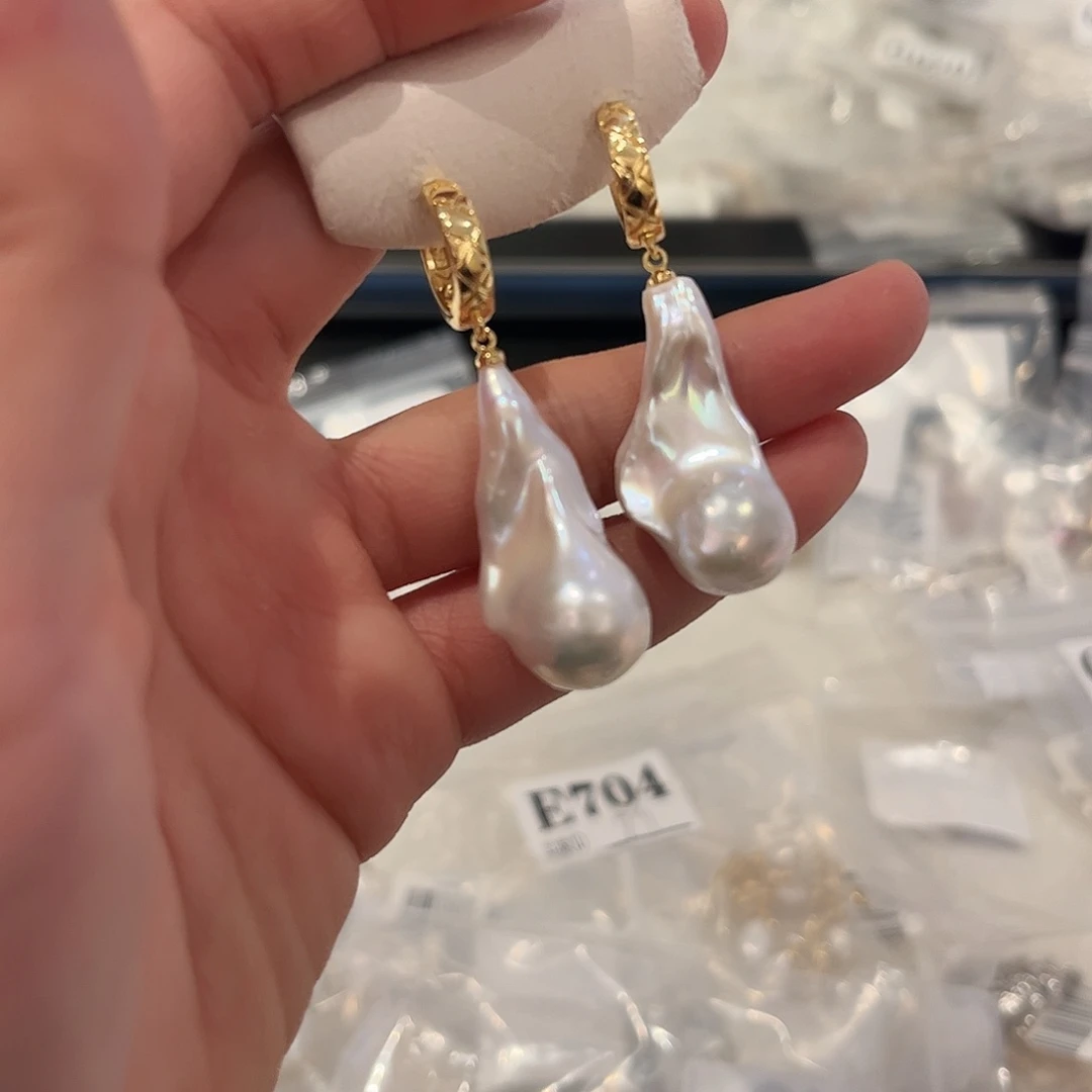 淡水珍珠耳饰合金