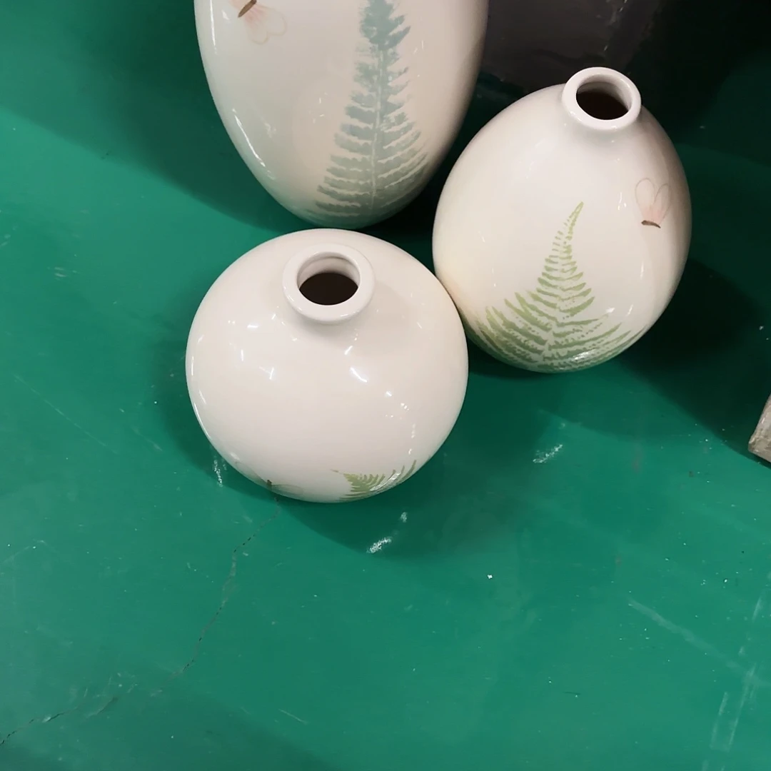 哇***陶瓷艺术设计中心