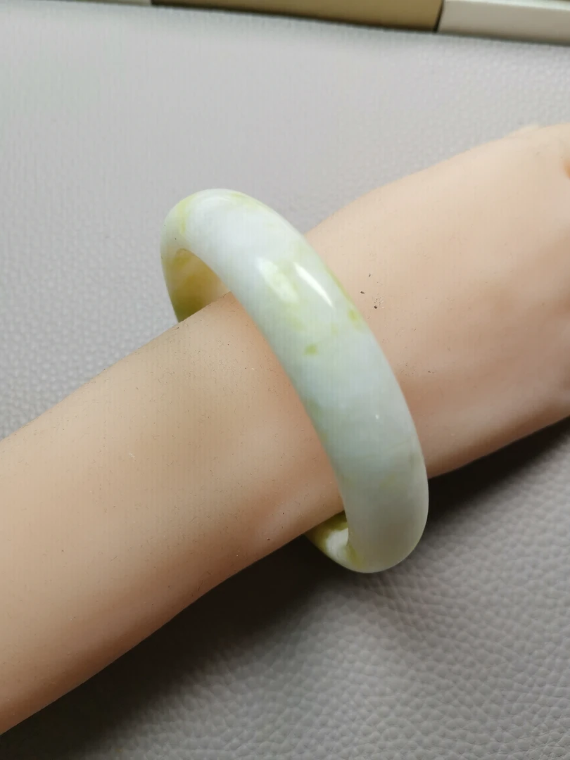 136号D-61-62圈口—天然蓝田玉-福利手镯，高贵大气