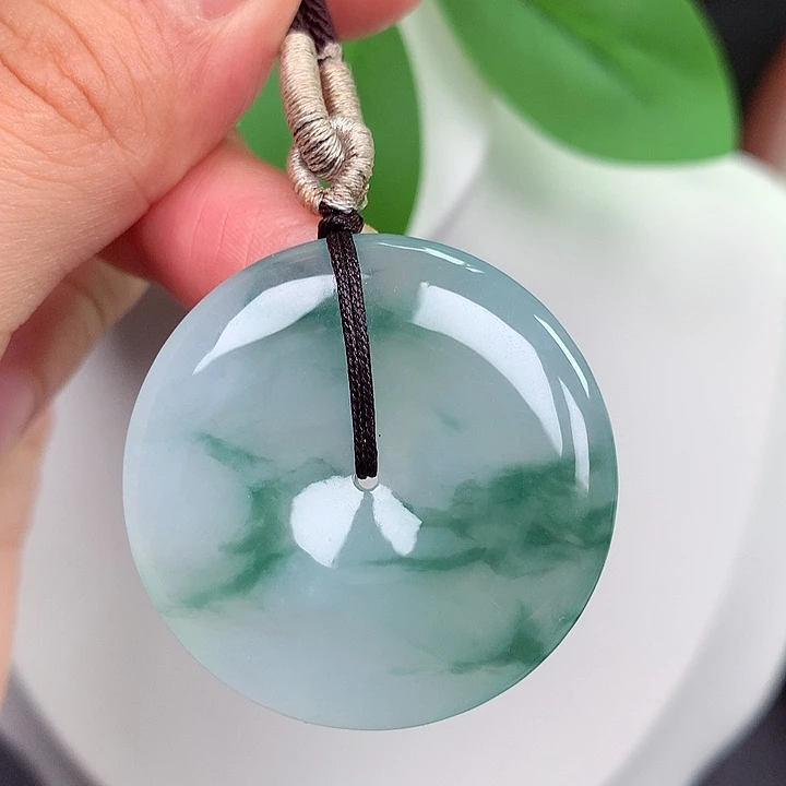 颈饰未镶嵌翡翠平安扣 34.6x5.9mm