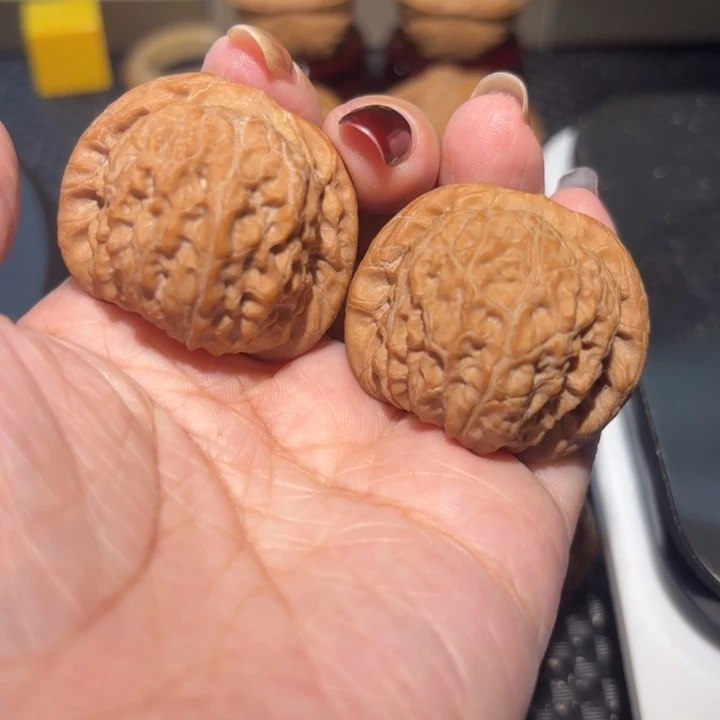 把件文玩核桃36全品血麒麟