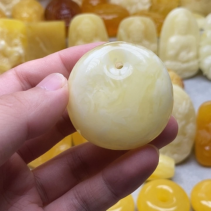 琥珀颈饰未镶嵌琥珀蜜蜡吊坠