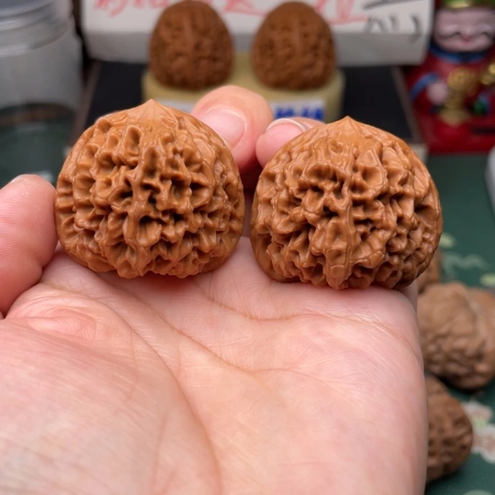 【闪购商品】把件文玩核桃36秦闷