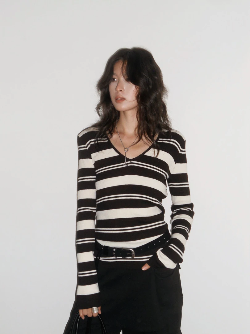 【早冬一波】韩系复古极简条纹美背针织上衣T恤 Alter775