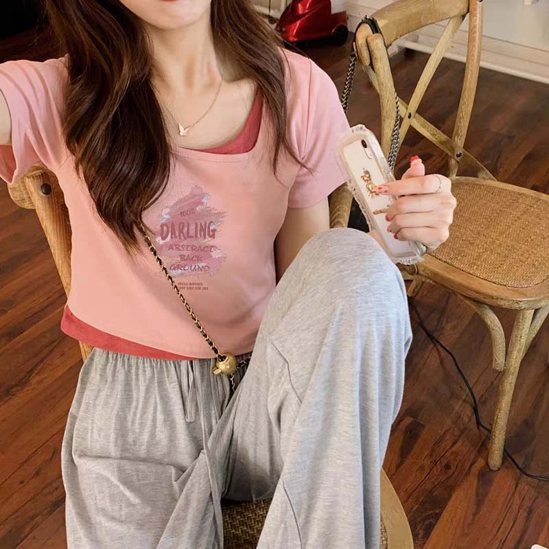 正肩t恤大码女装夏短袖法式修身显瘦超好看的假两件打底方领上衣