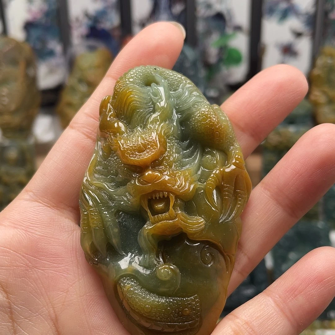 颈饰未镶嵌翡翠天然翡翠a货龙