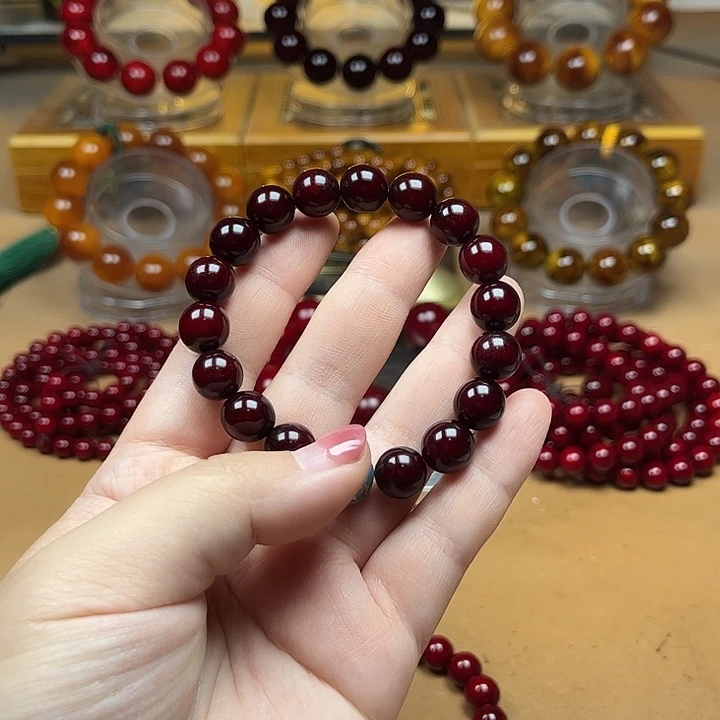 丽***莲手串/手链贝壳杉（血龙木）
