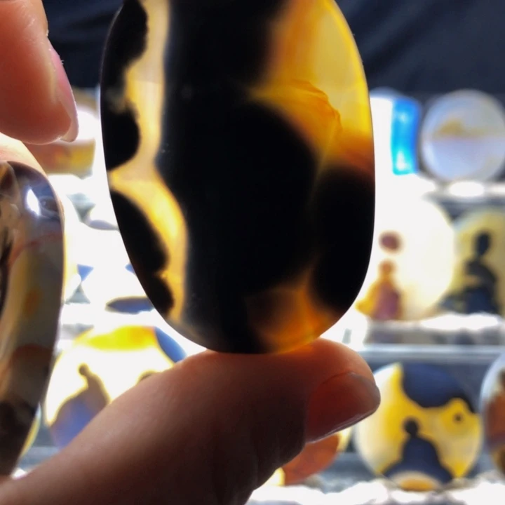 合金玛瑙/玉髓珠宝奇石38