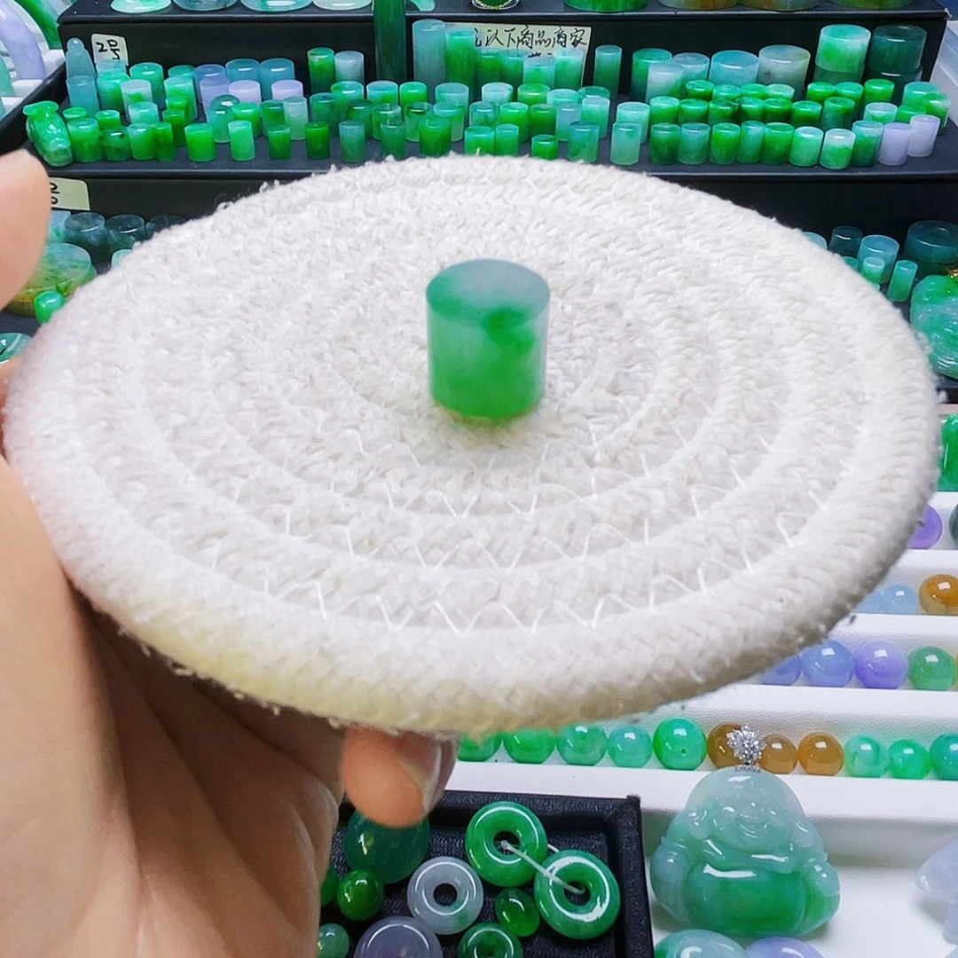 翡翠散珠14.3-13.2桶珠