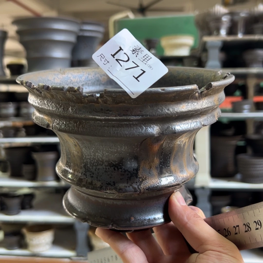 景德镇素里手工内口17高12.5瑕疵