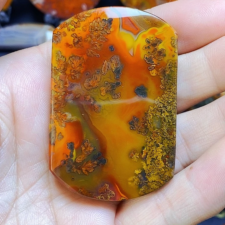 玛瑙/玉髓吊坠(不含链)未镶嵌?**?